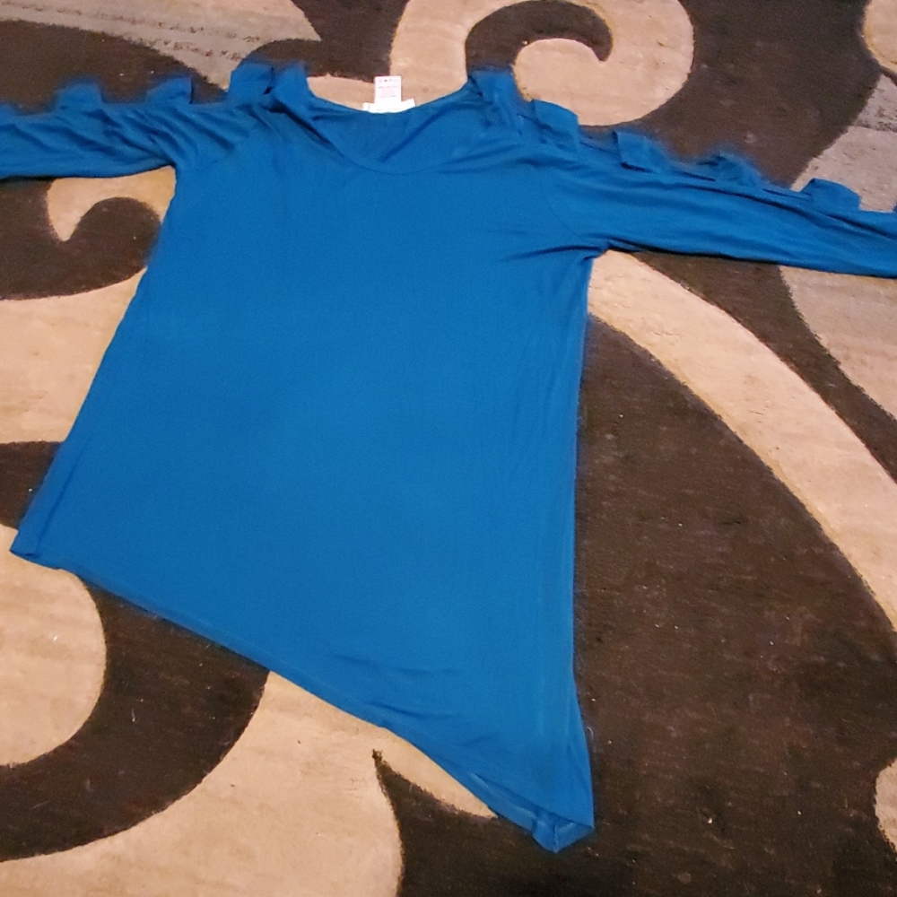 Long sleeve top